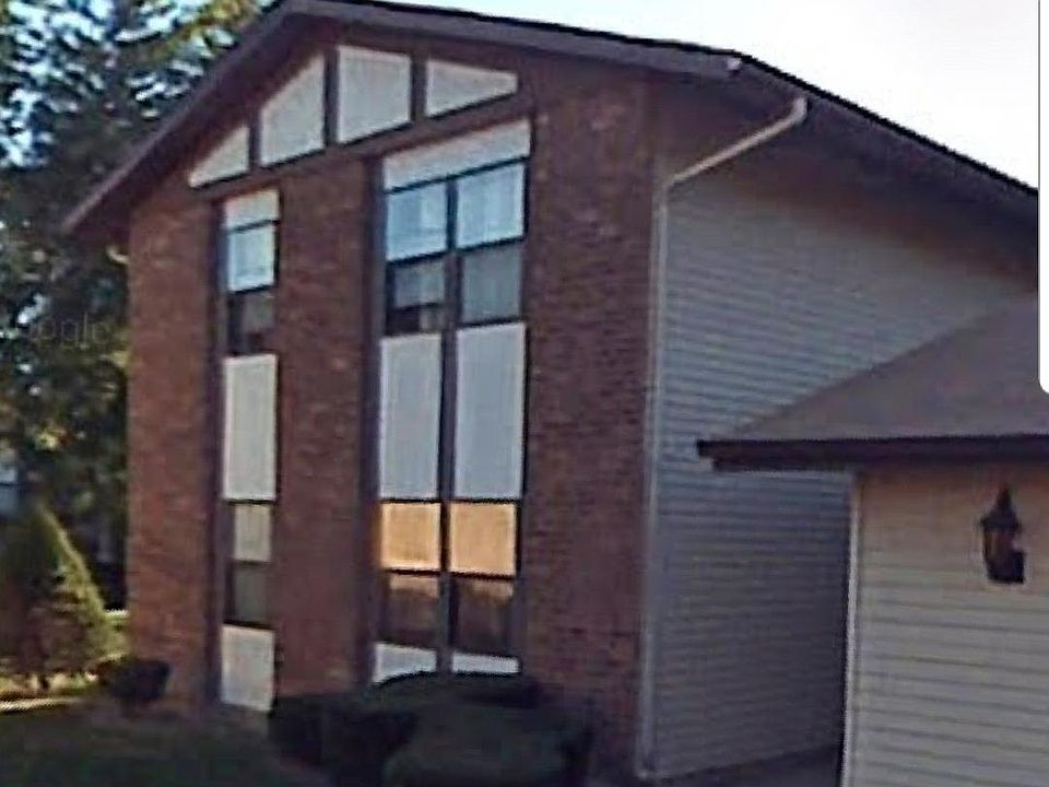 1st image of 19216 Elm Dr