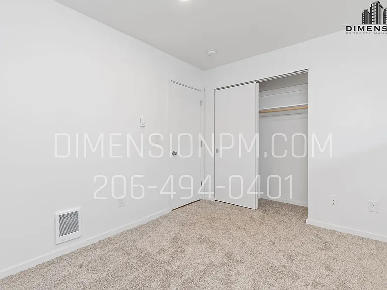 Lincoln Flats — Photo 30