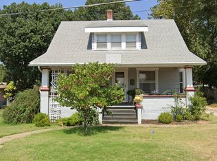 207 NE 14th St, Abilene, KS 67410
