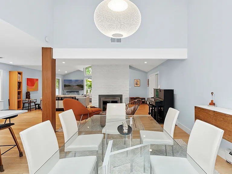 2723 Deerfield Rd — Photo 10