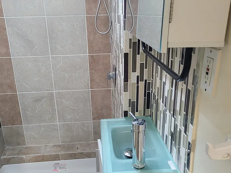 5148 Butler St #2 — Photo 11