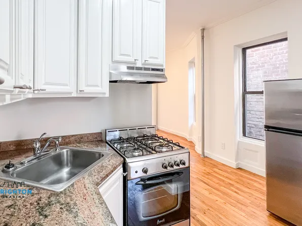 110 9th Avenue image 1 of 13