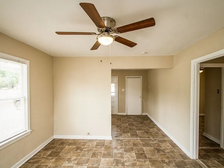 3030 Martin Luther King Dr — Photo 7