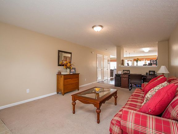 4th image of 704 Stansberry Cv