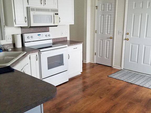 5th image of 3302 Morningdale Dr