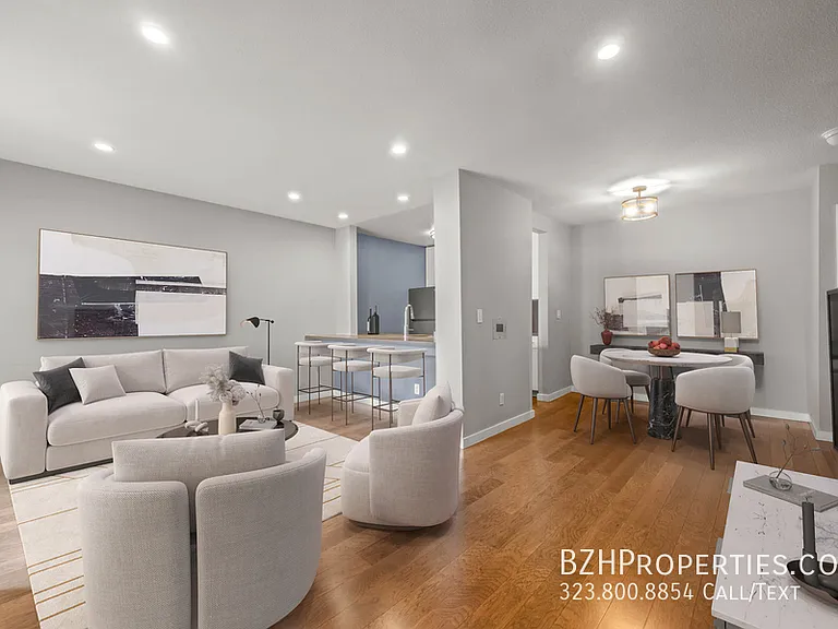 141 S Clark Dr #412A — Photo 2