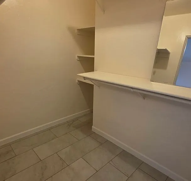 4167 E Market St — Photo 10