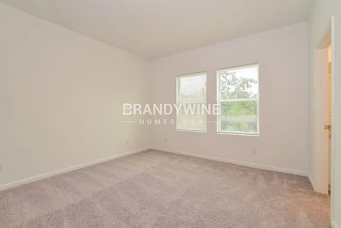 1574 Effra Way — Photo 12