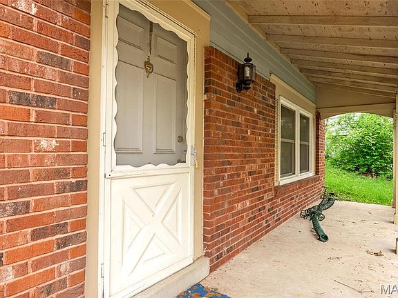 4th image of 12712 Glenette Dr