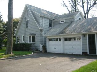 12 Clock Ave, Darien, CT 06820