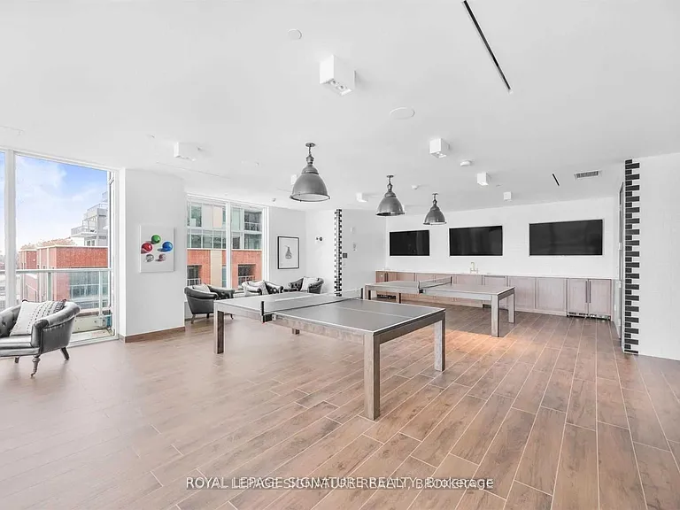33 Helendale Ave #2105 — Photo 25