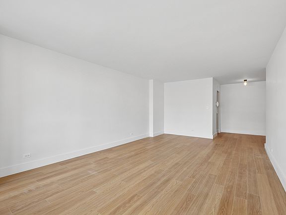 4th image of 501 E 87th St