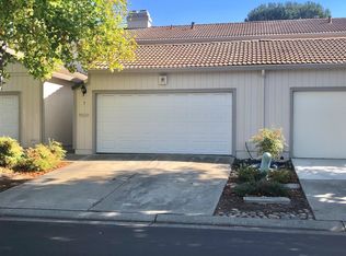 7 Moraine Ct, Hercules, CA 94547