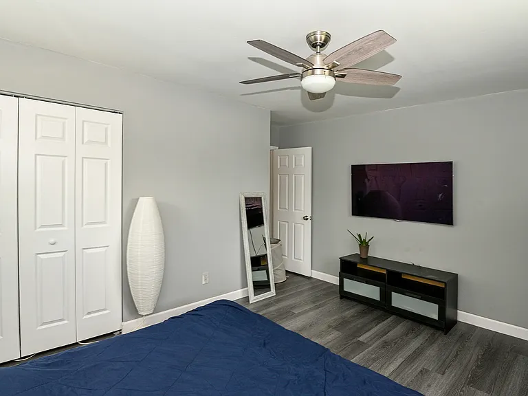988 Yarger Dr — Photo 11