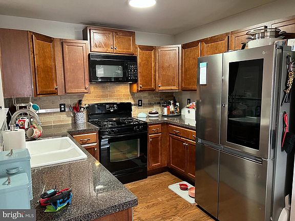5th image of 3930 Ashland Dr Suite 237