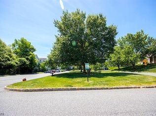 401 Mercer Ct, Hackettstown, NJ 07840