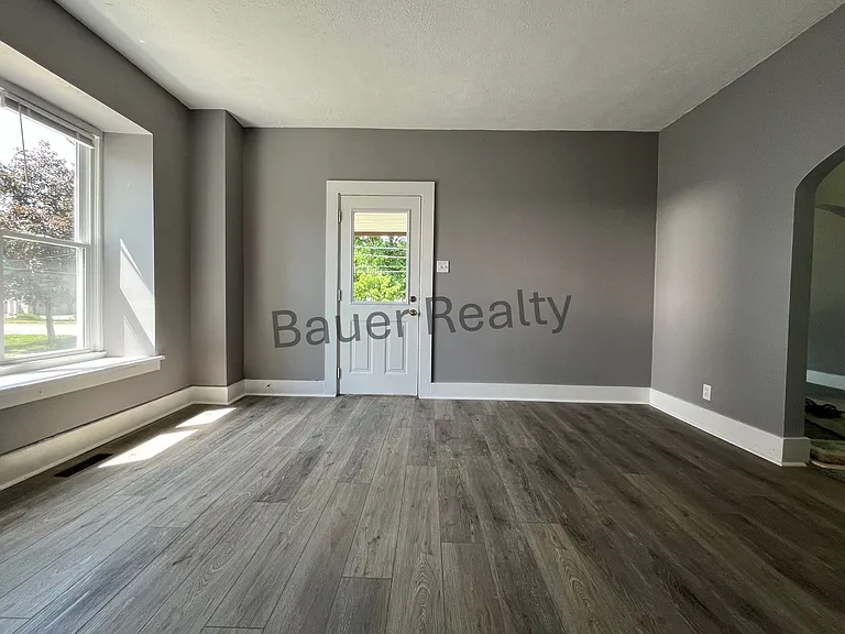 58 E Main St — Photo 17