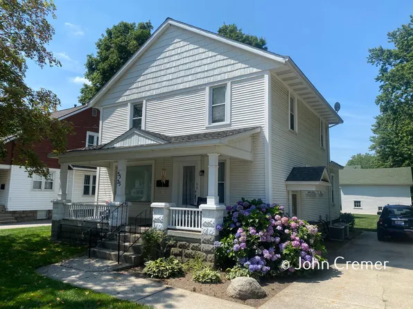 5523 Pleasant Ave, Hudsonville, MI 49426