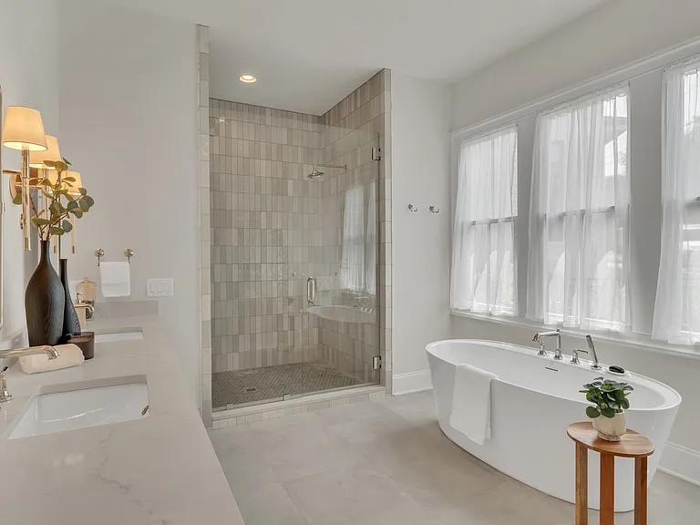 4411 Westlawn Dr — Photo 26