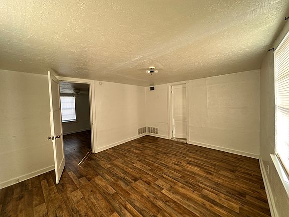 5th image of 316 N Gilmer St