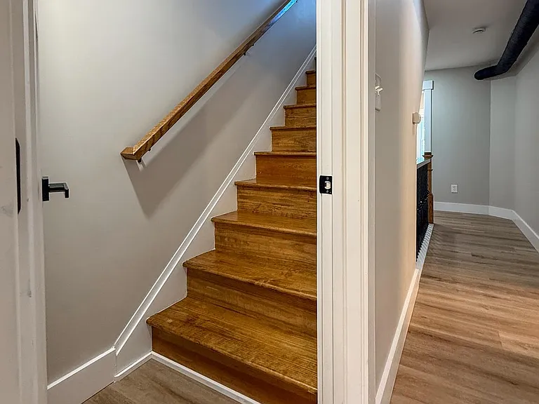 521 Locust St — Photo 28