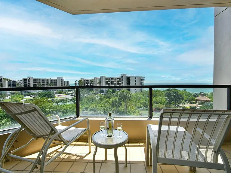 1211 Gulf Of Mexico Dr #302 — Photo 34