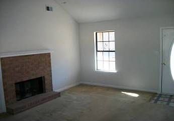 2nd image of 390 Peppertree Ln