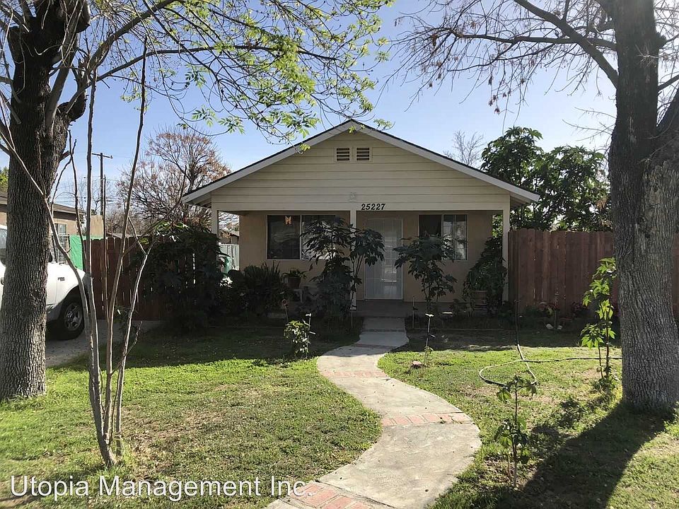 1st image of 25227 E 4th St