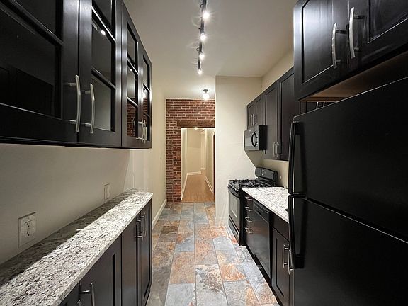 4th image of 6710 McPherson Blvd #1L