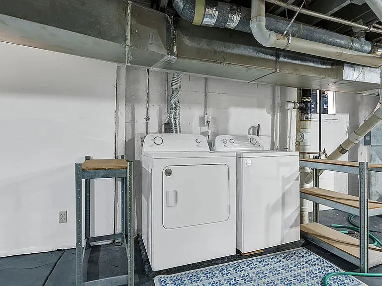 4918 Tiemann Ave — Photo 23