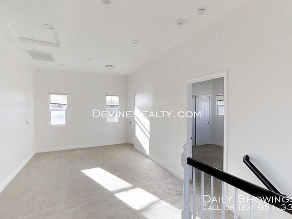 2nd image of 2549 Denton Ave