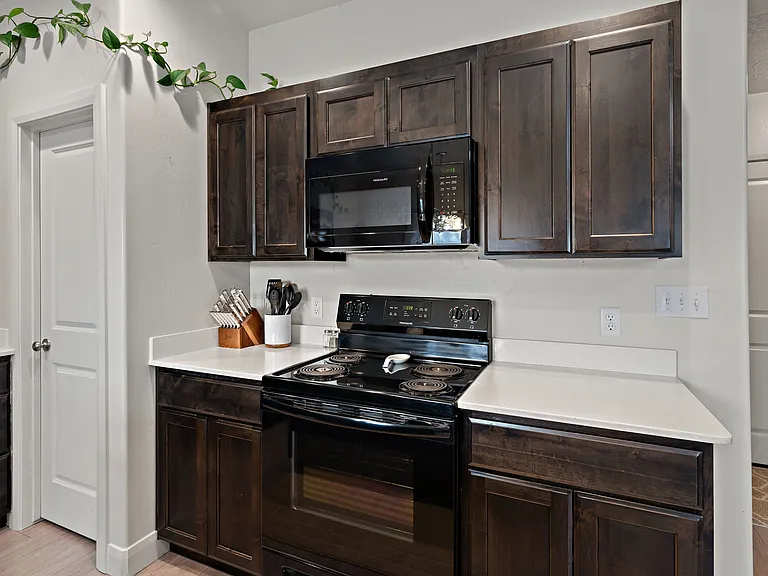 768 N Old Fort Dr — Photo 27