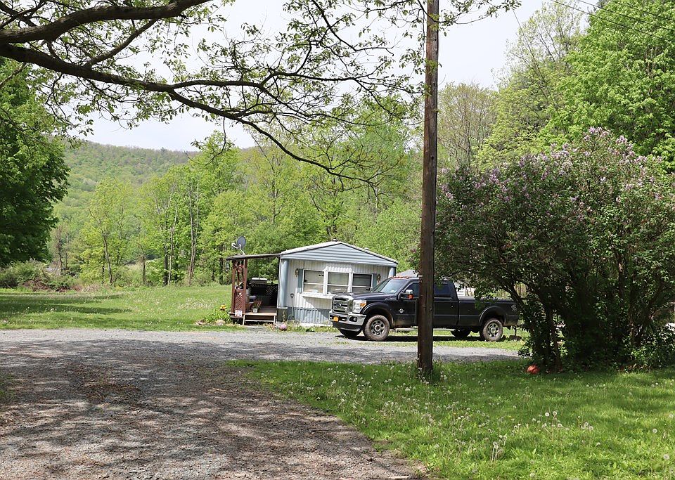 2nd image of 342 Hilliker Rd