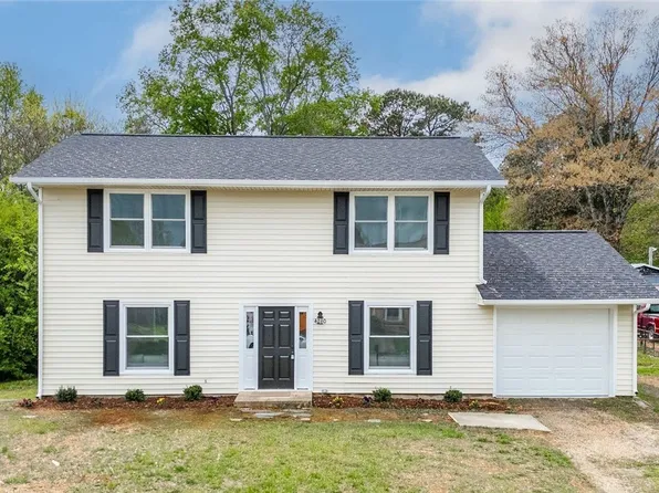 4240 Lamplighter Dr, North Chesterfield, VA 23234