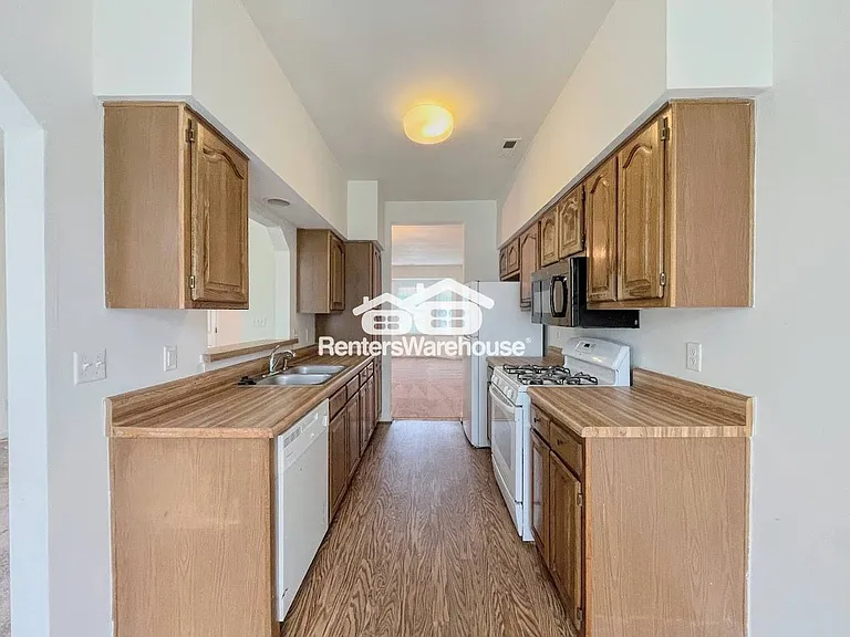 5623 Rivermill Cir — Photo 8