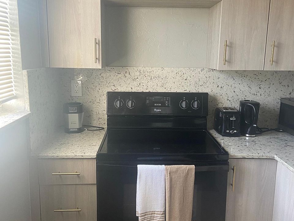 1st image of 1470 NE 152nd Ter