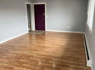 821 E 46th Ct APT 3, Anchorage, AK 99503