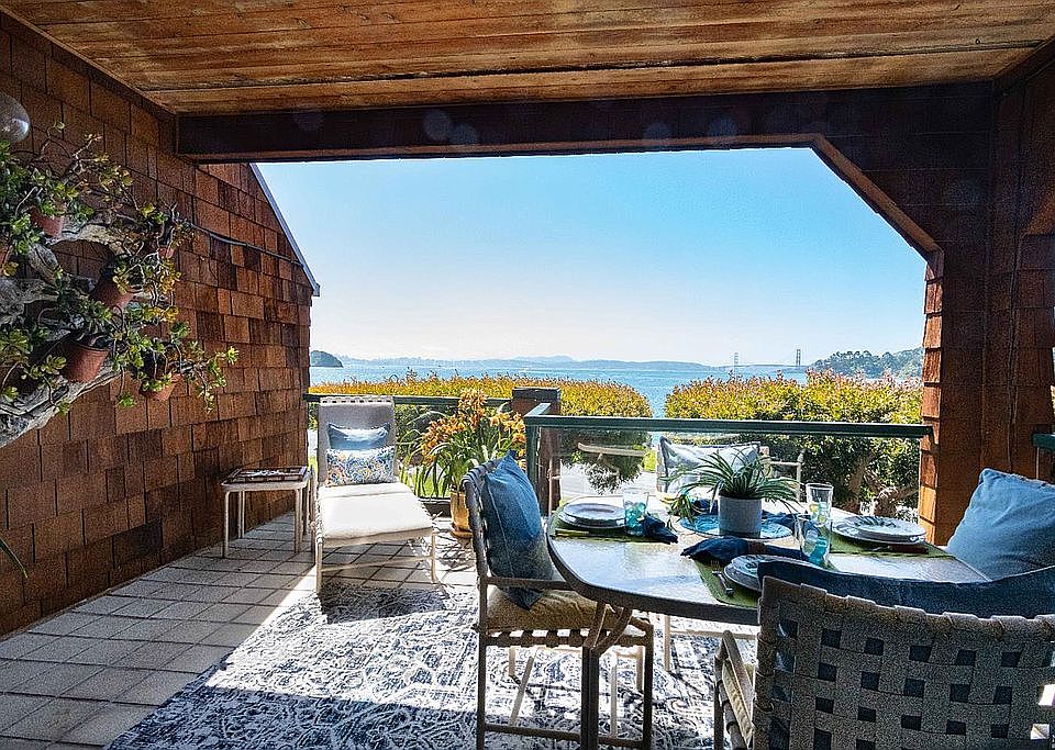 Incredible Bay & GG views!