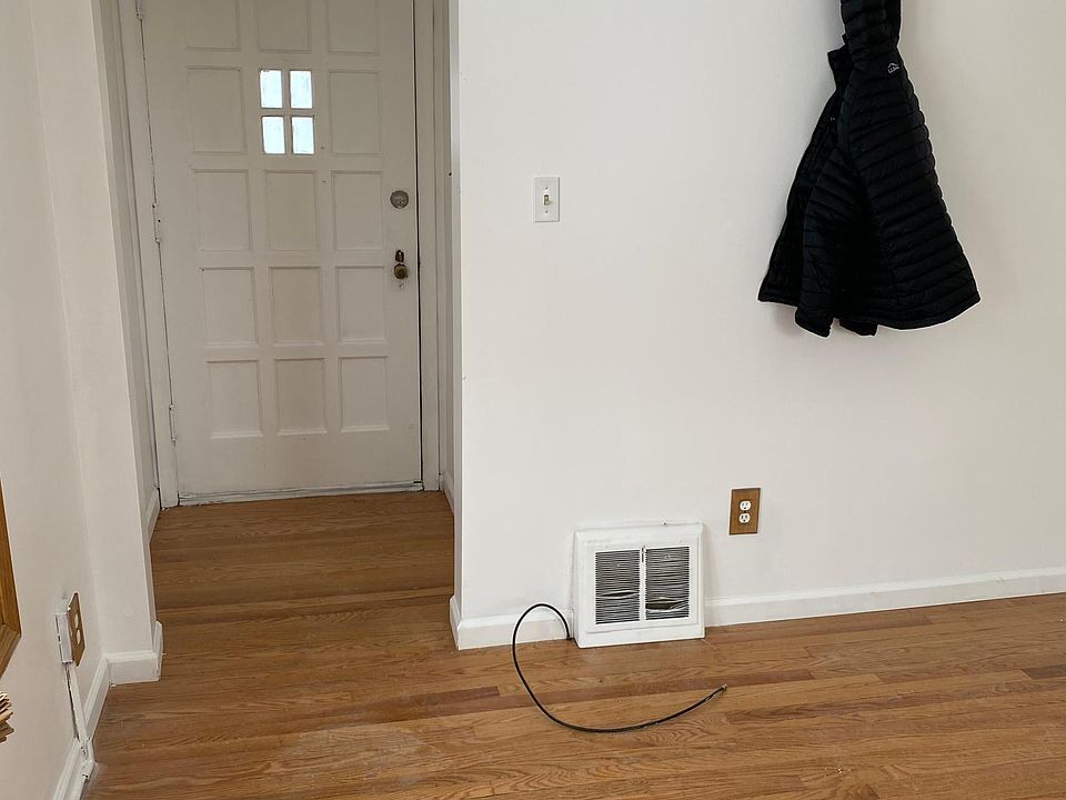 1st image of 22069 Firwood Ave