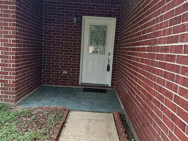 17314 Glenmorris Dr — Photo 2