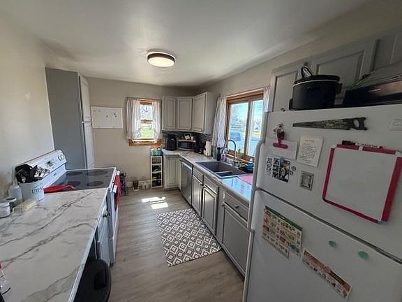 3rd image of 421 Wheaton Street