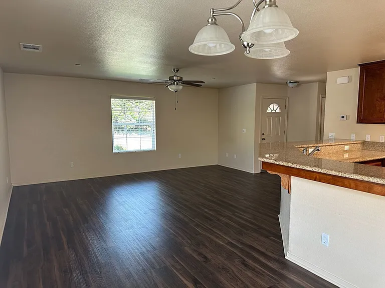 2011 Bella Oaks Dr — Photo 11