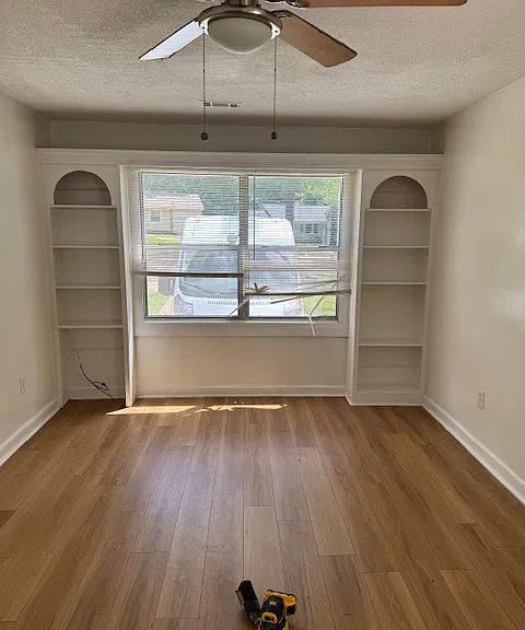 E Northside Dr — Photo 9