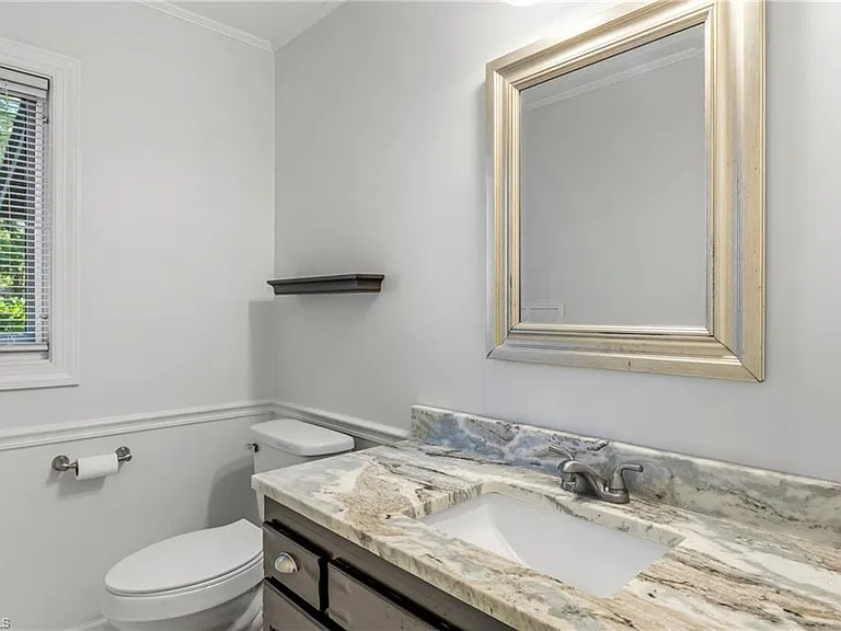 4103 Oak Hollow Dr — Photo 21