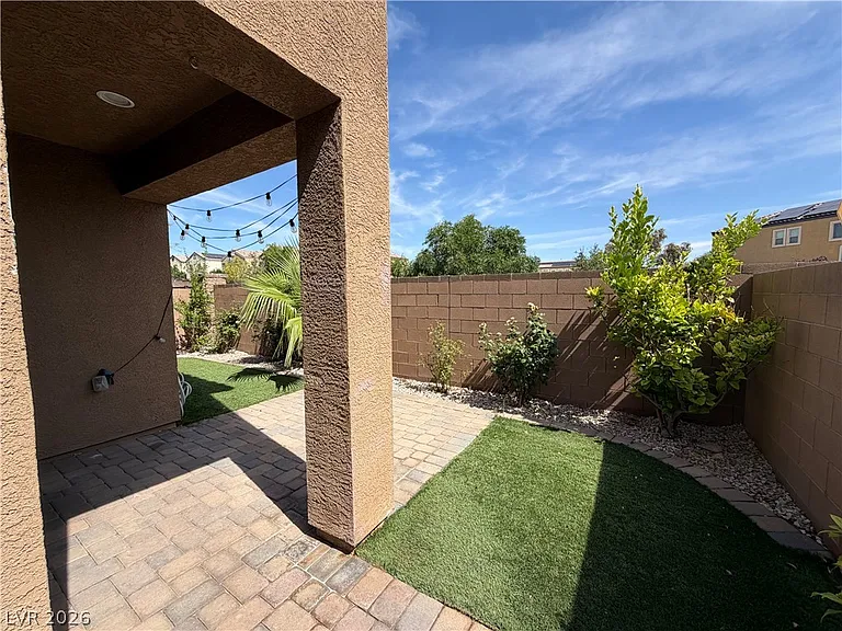 8910 Bucco Reef Ave — Photo 22