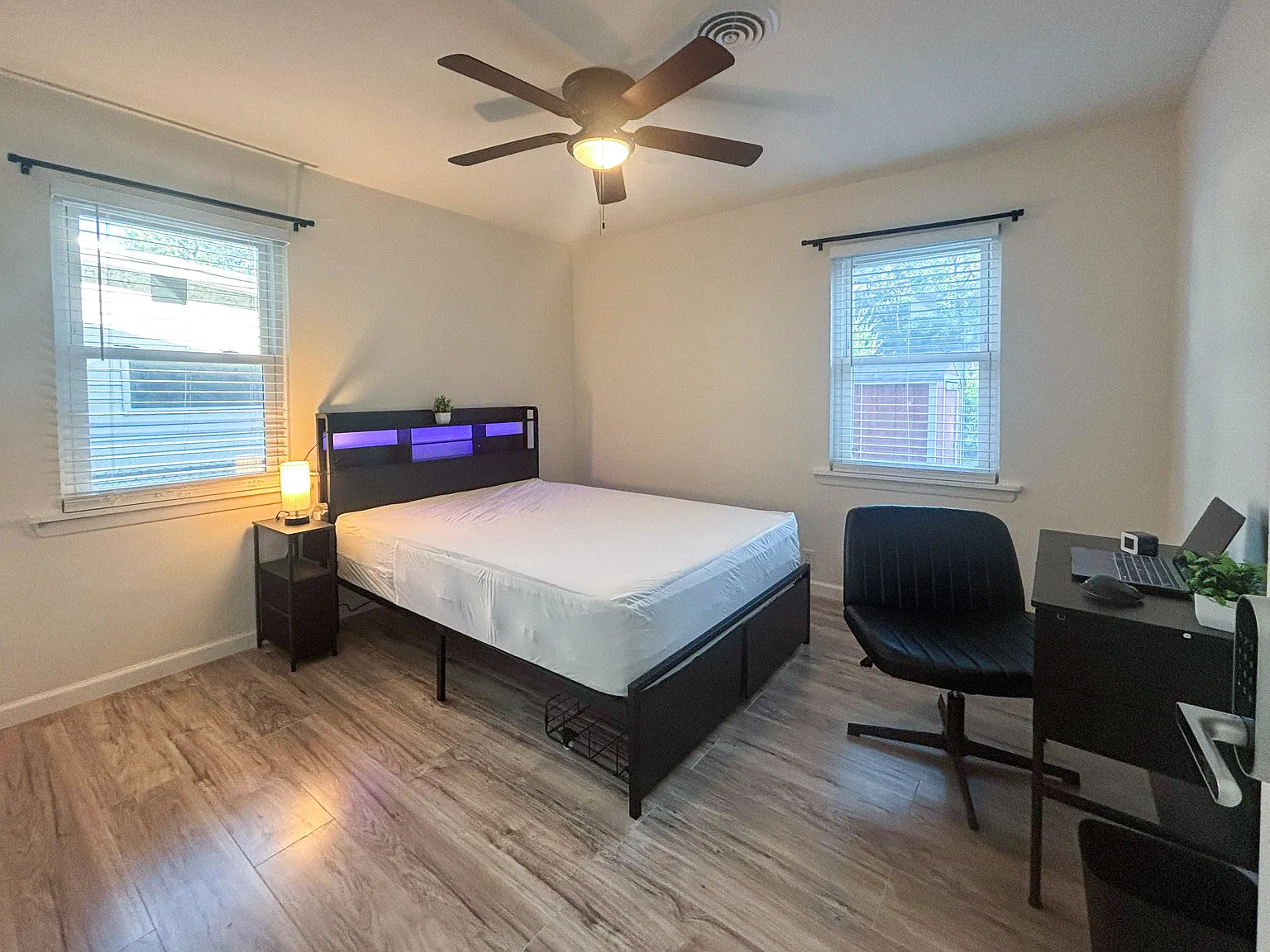 4 bed, 2.0 bath, 1300 sqft, $715 — Photo 4