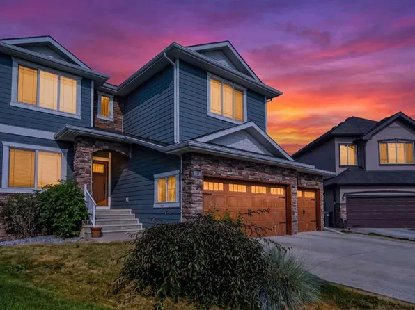 117 NE Marina Bay, Chestermere, AB T1X 0P1
