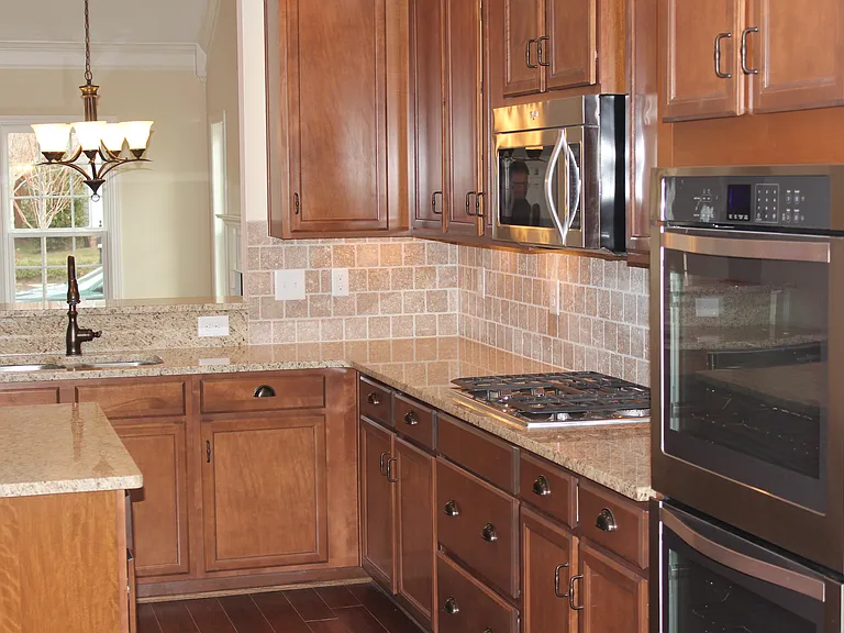 3040 Kirkland Cir — Photo 2