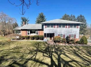 12 Smith Rd, Denville, NJ 07834