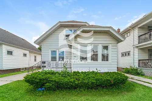 2208 Carlisle Ave Photo 1